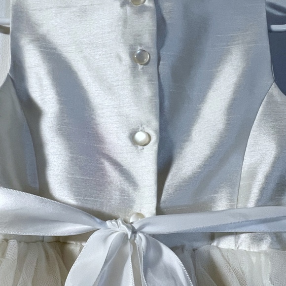 Flower Girl White Dress - Picture 3 of 5